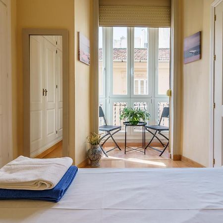 Bright Two-Bedroom Apartment In The Historic Center Málaga Exterior foto