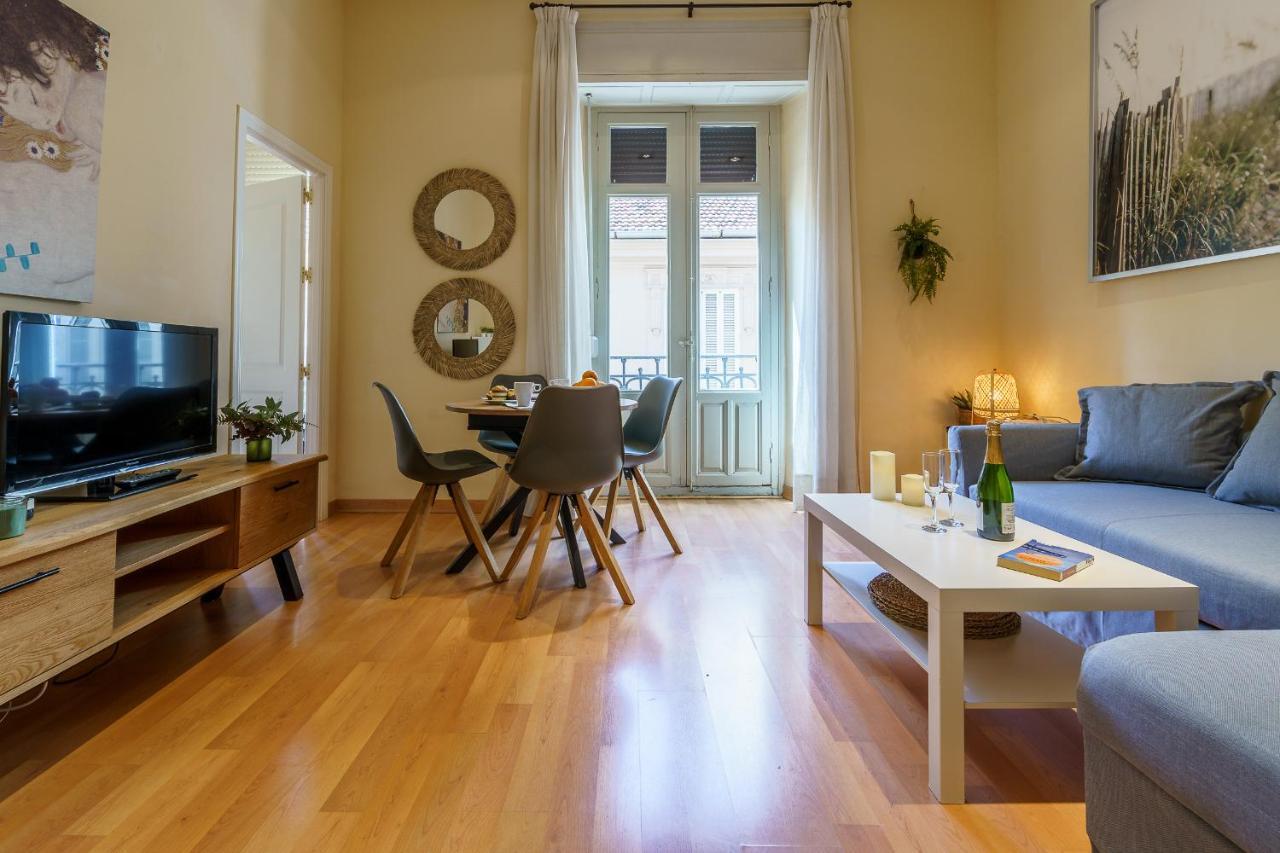 Bright Two-Bedroom Apartment In The Historic Center Málaga Exterior foto