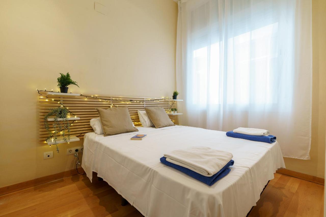 Bright Two-Bedroom Apartment In The Historic Center Málaga Exterior foto